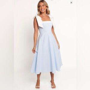 Petal and Pup Women’s Olinda Midi Dress Size L - Light Blue/White - Pre Owned